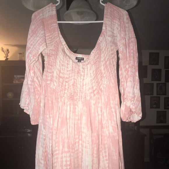 Off shoulder Torrid dress - Picture 2 of 2